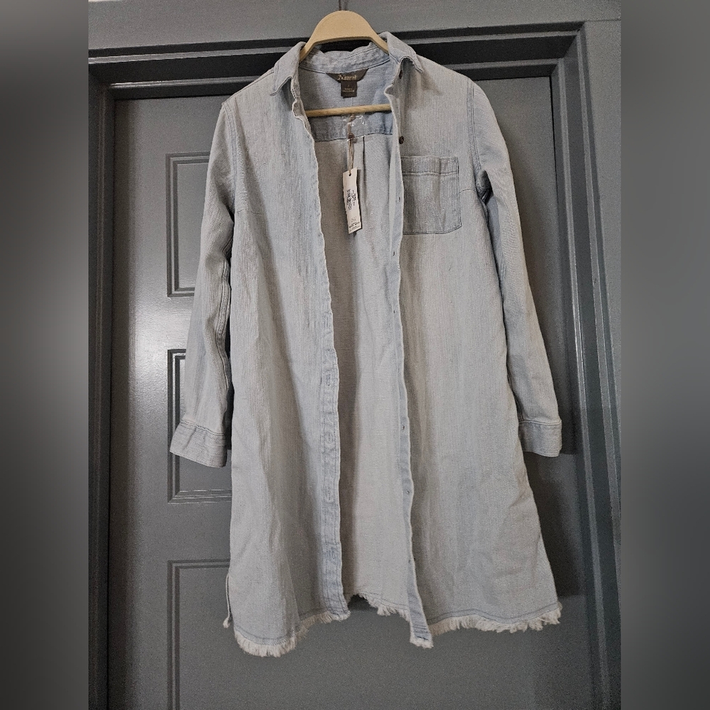 Natural Reflections Light Blue Denim Dress Size 4 NWT, untreated mark shown
